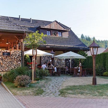 Penzion A Restaurace Stare Casy Horní Bečva Bagian luar foto