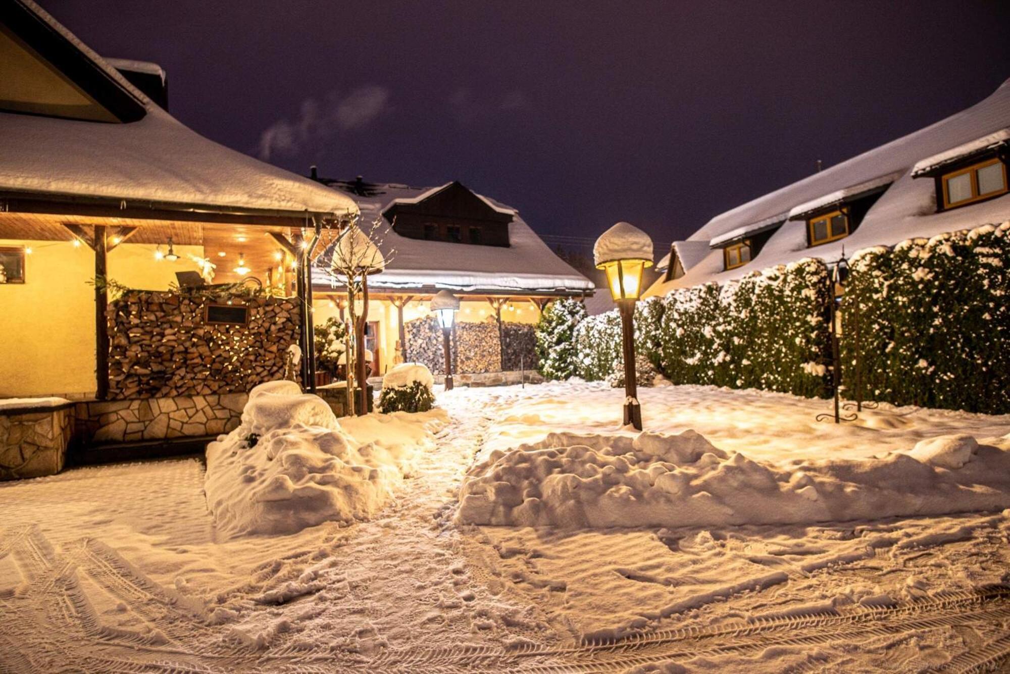 Penzion A Restaurace Stare Casy Horní Bečva Bagian luar foto
